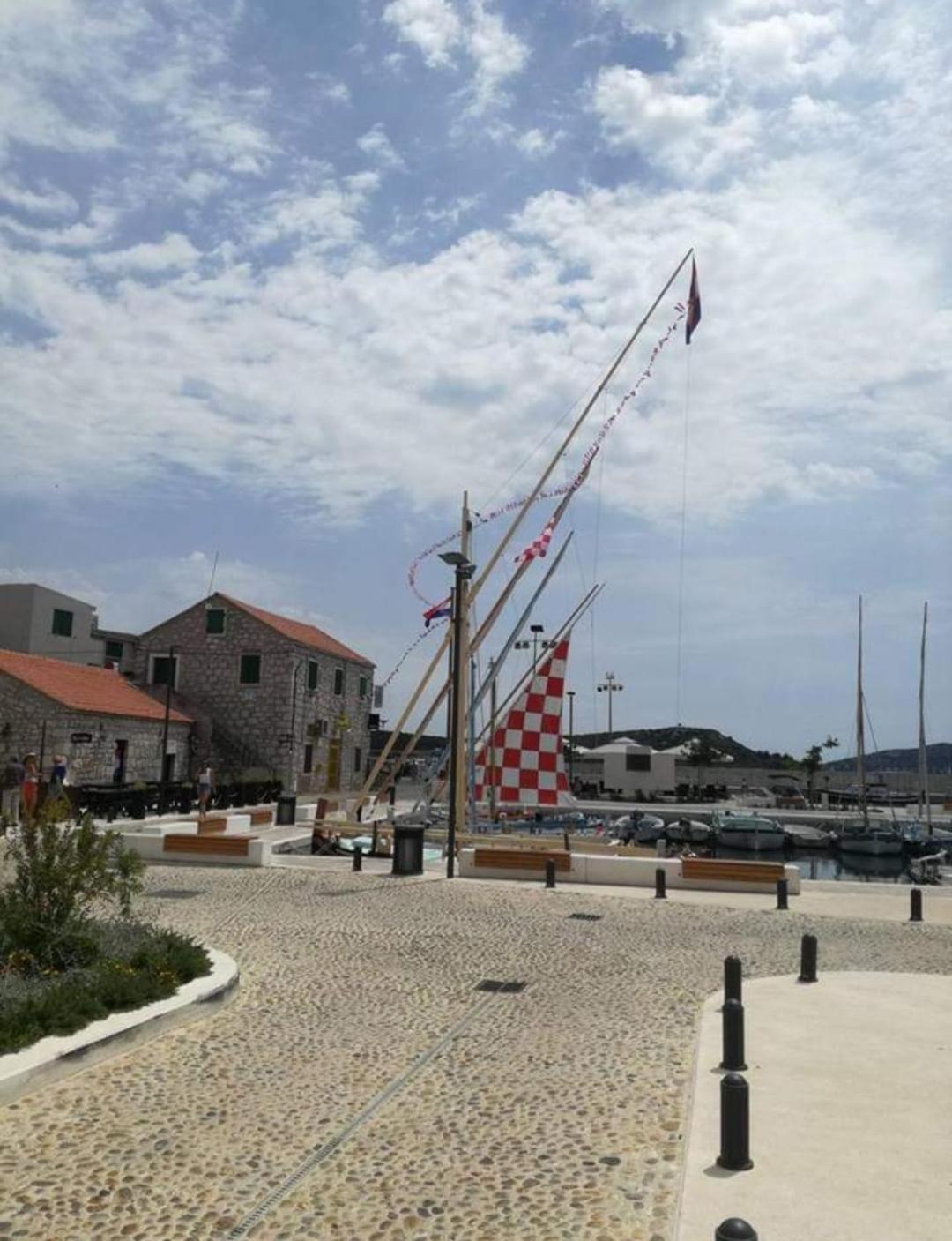 Rooms & Apartments Marinero Betina  Esterno foto